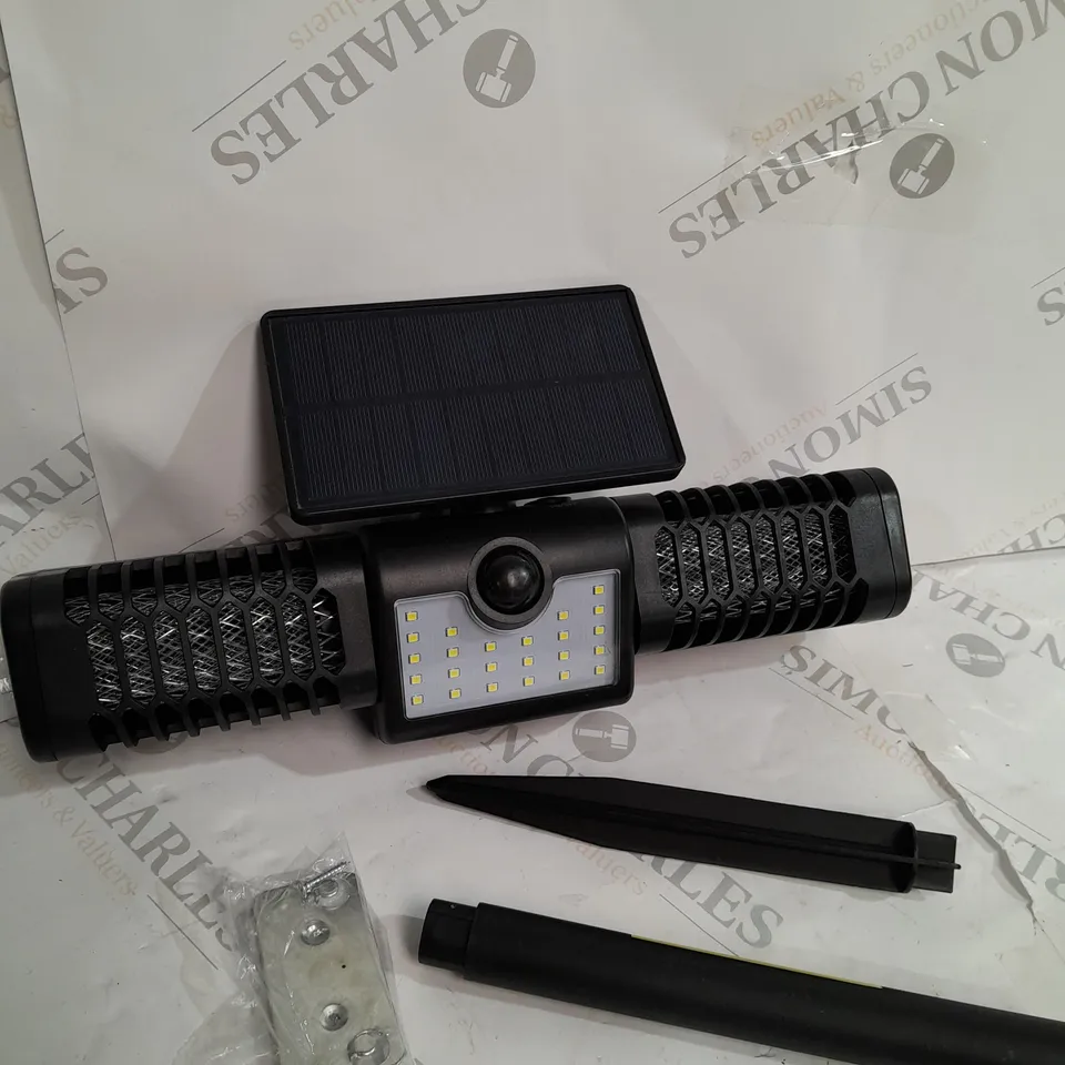 OUTLET BELL & HOWELL SOLAR ZAPPER