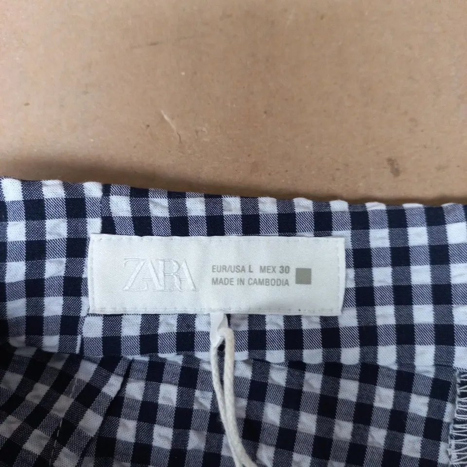 ZARA GINGHAM CHECK TROUSERS – MEN’S SIZE L (EUR/USA) MEX 30, MADE IN CAMBODIA
