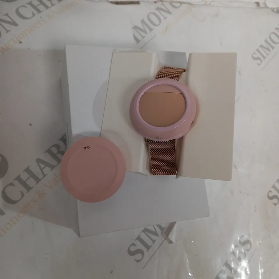 EMBR WAVE 2 DEVICE HEATING AND COOLING WRISTBAND & COMFORT CASE