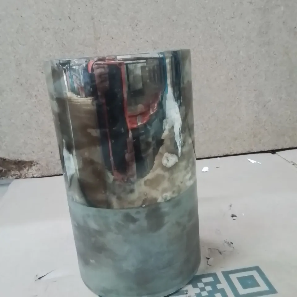 BOXED GAIA MEDIUM GLASS VASE BLACK ANTIQUE EFFECT