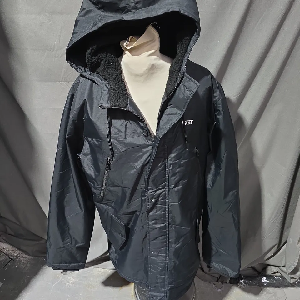 VANS WARM LINED HOODED JACKET IN BLACK - LARGE