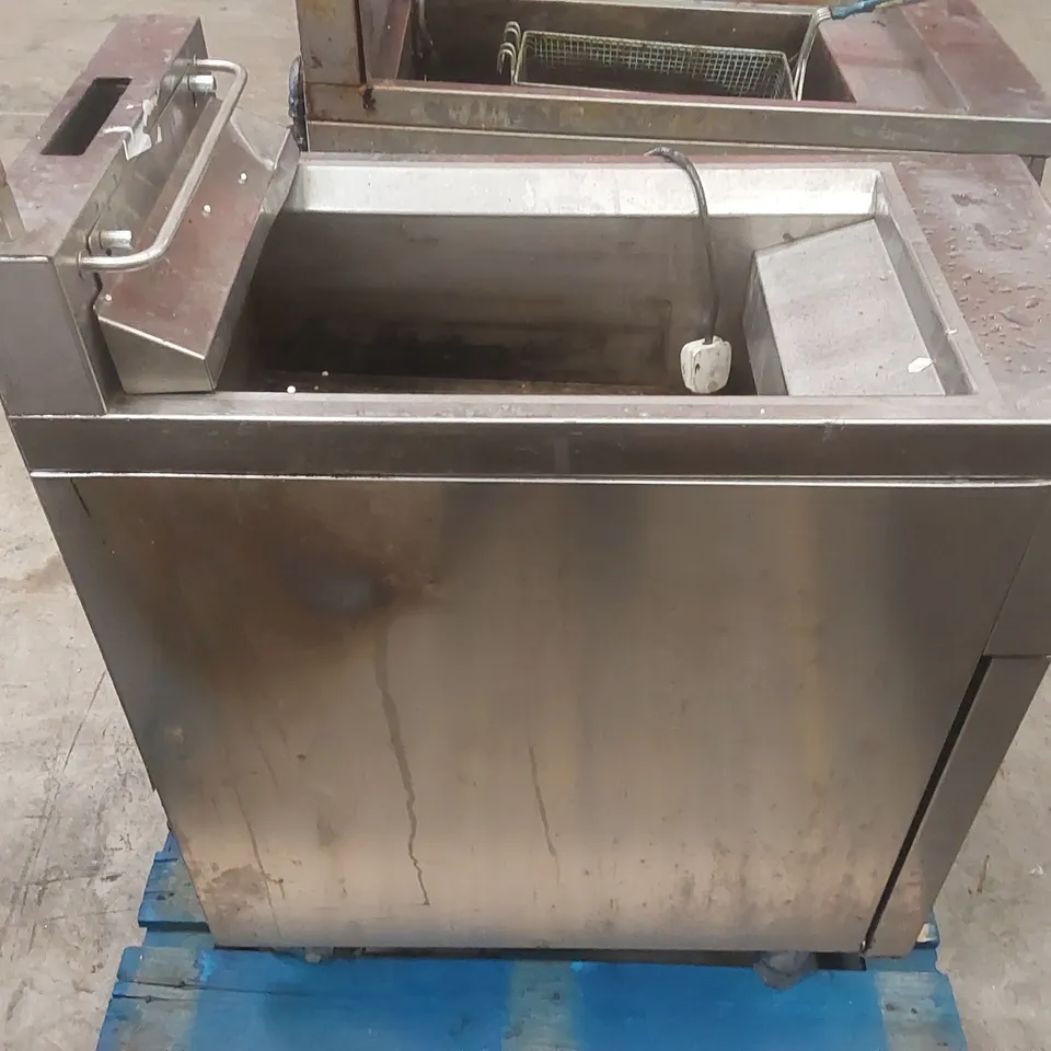 LINCAT COMMERCIAL FRYER
