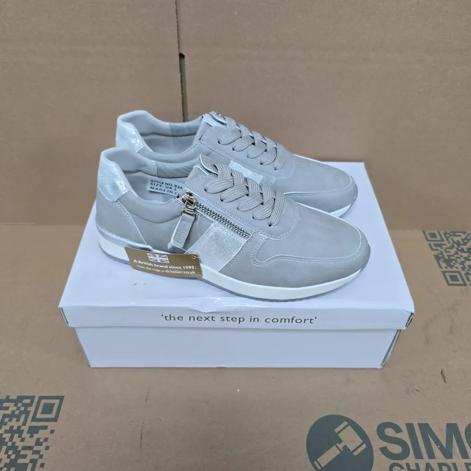 BOXED PAIR OF DR KELLER MARTINA SHOES IN GREY - SIZE 3