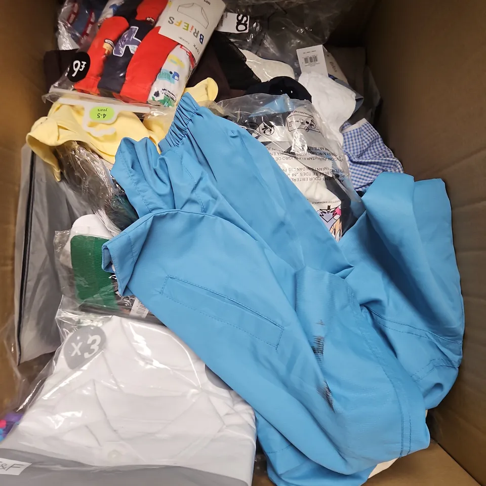 BOX OF APPROXIMATELY 30 ASSORTED KIDS CLOTHING ITEMS TO INCUDE - DRESS, JACKET, BABY GIFT SET, ETC