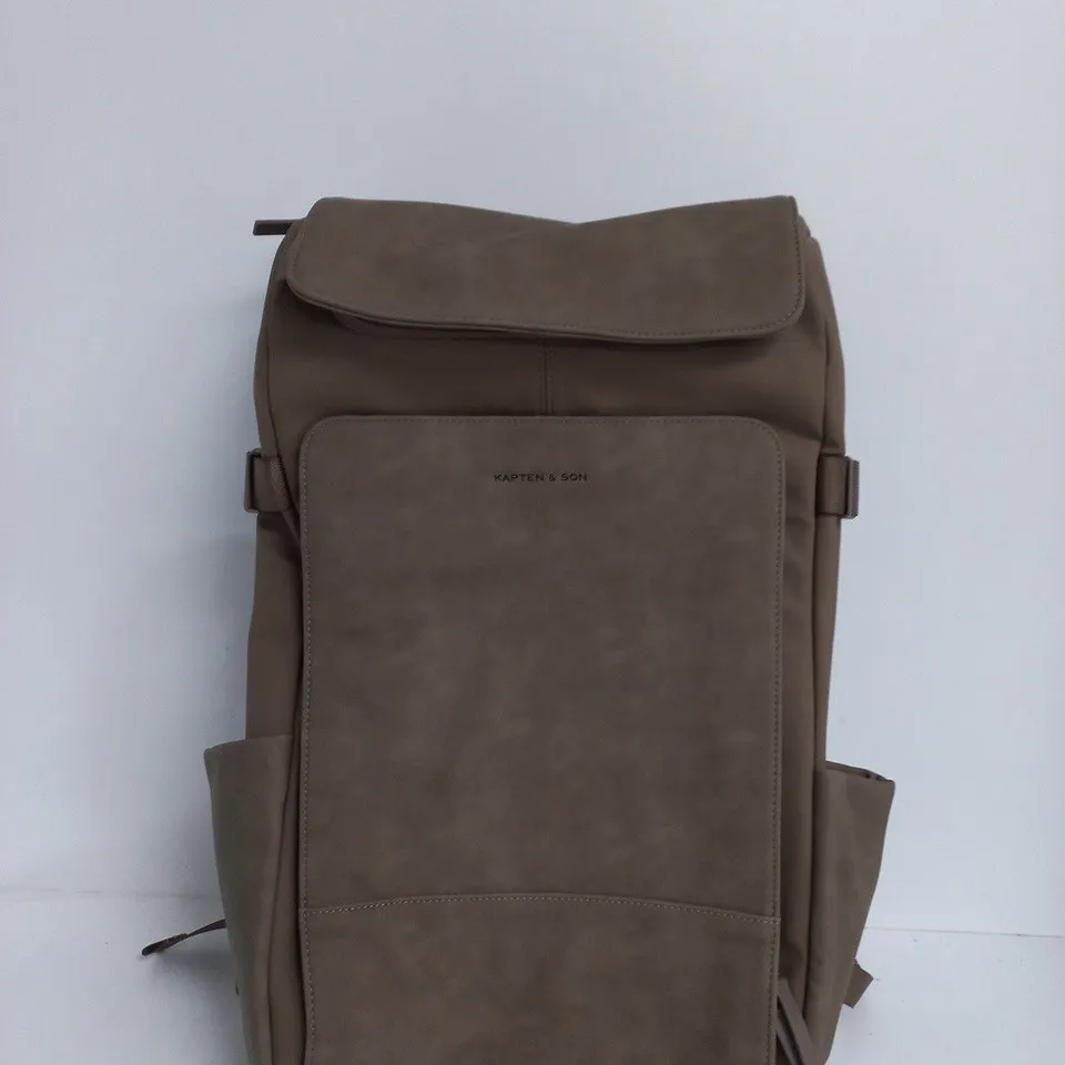 KAPTEN & SON BACKPACK – TAUPE LEATHER