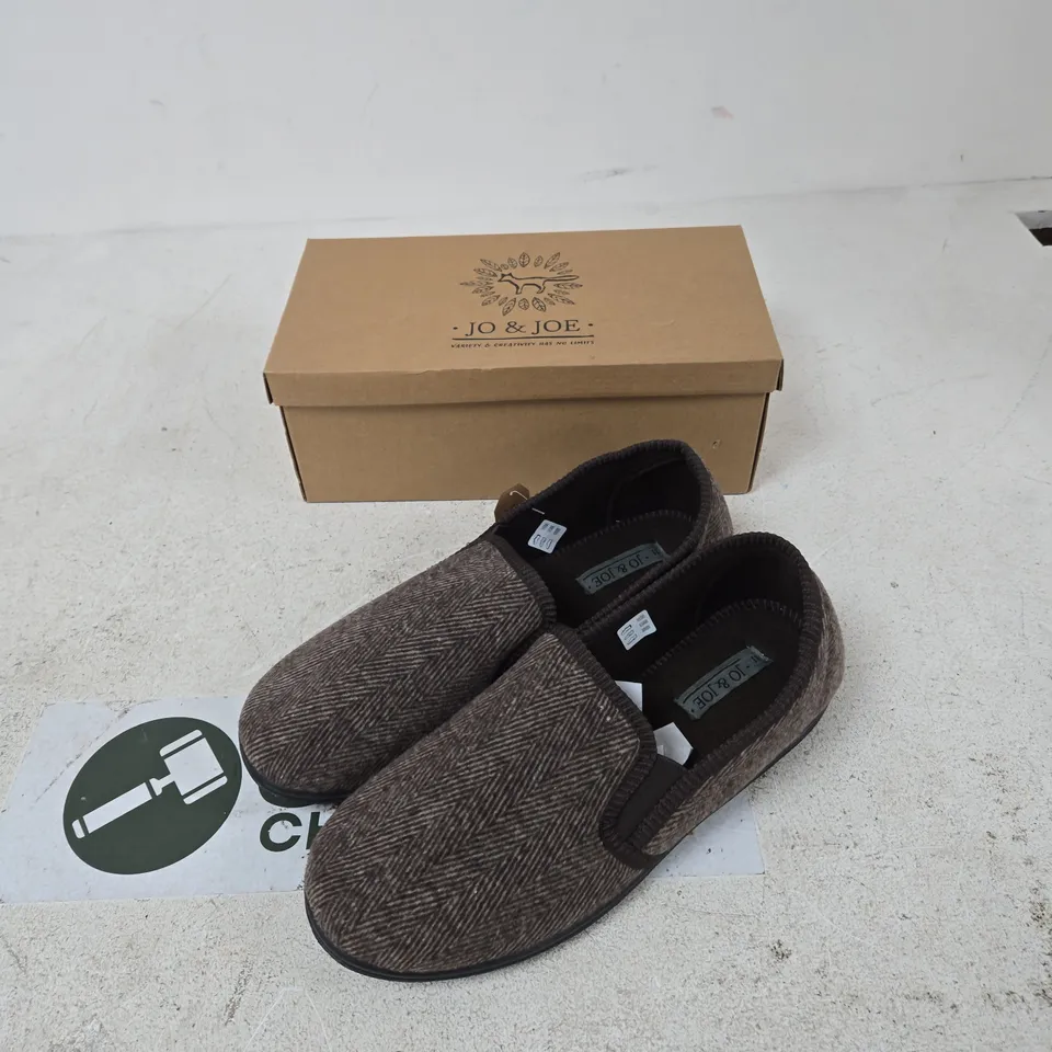 JO & JOE HAIG WIDE FIT BROWN SLIP-ON SHOES, UK 11