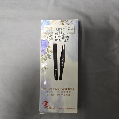 ZAYRA STYLE SET OF TWO TWEEZERS – SLANT-TIP & POINT-TIP - APPROXIMATELY 15 PCS