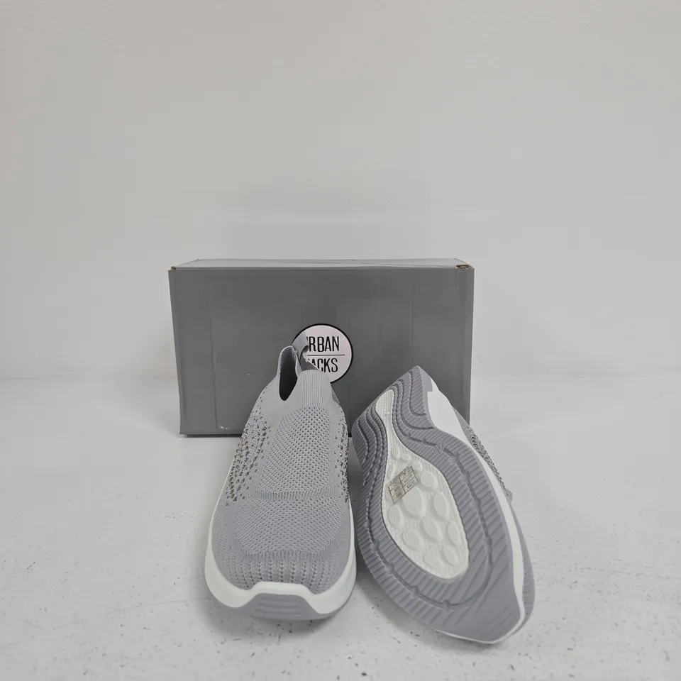 URBAN JACKS GREY KNIT SLIP-ON SNEAKERS – BOXED SIZE 4