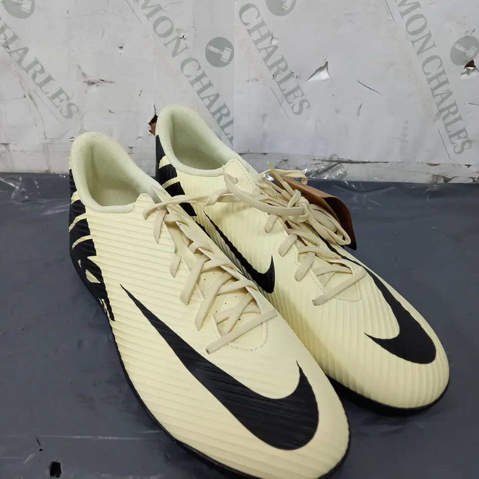 PAIR OF NIKE MERCURIAL ASTRO TURF FOOTBALL BOOTS - 10
