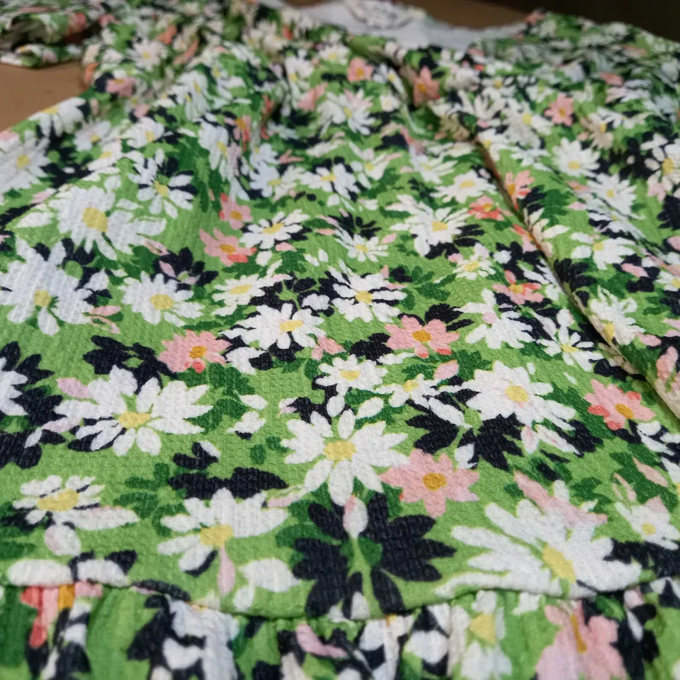 MISS SELFRIDGE GREEN FLORAL PRINT WAFFLE TEA DRESS - SIZE 6