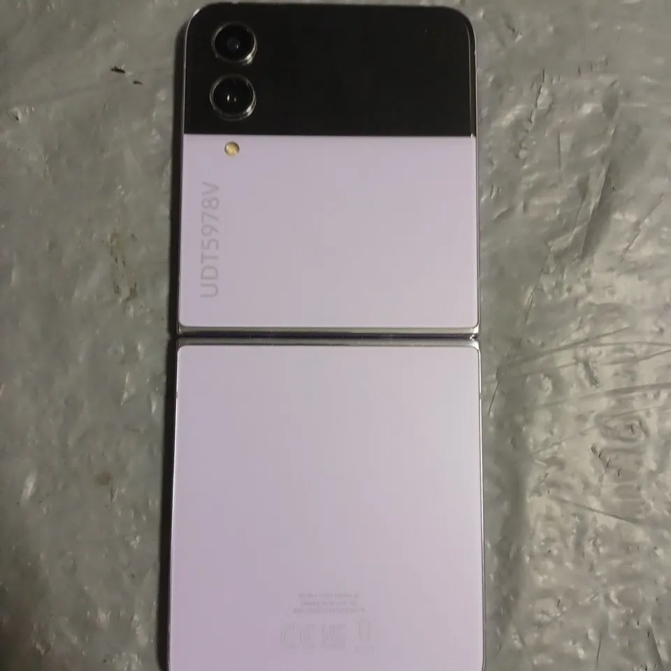 SAMSUNG GALAXY Z FLIP MOBILE PHONE UDT5978V