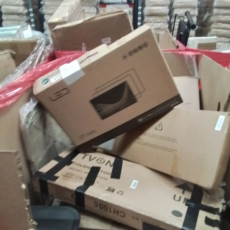 PALLET CONTAINING VARIOUS ASSORTED BOXED HOUSEHOLD ITEMS TO INCLUDE:27INCH LED MONITOR,PLAYPEN AND LOTS MORE UNMARKED BOXED ITEMS 
