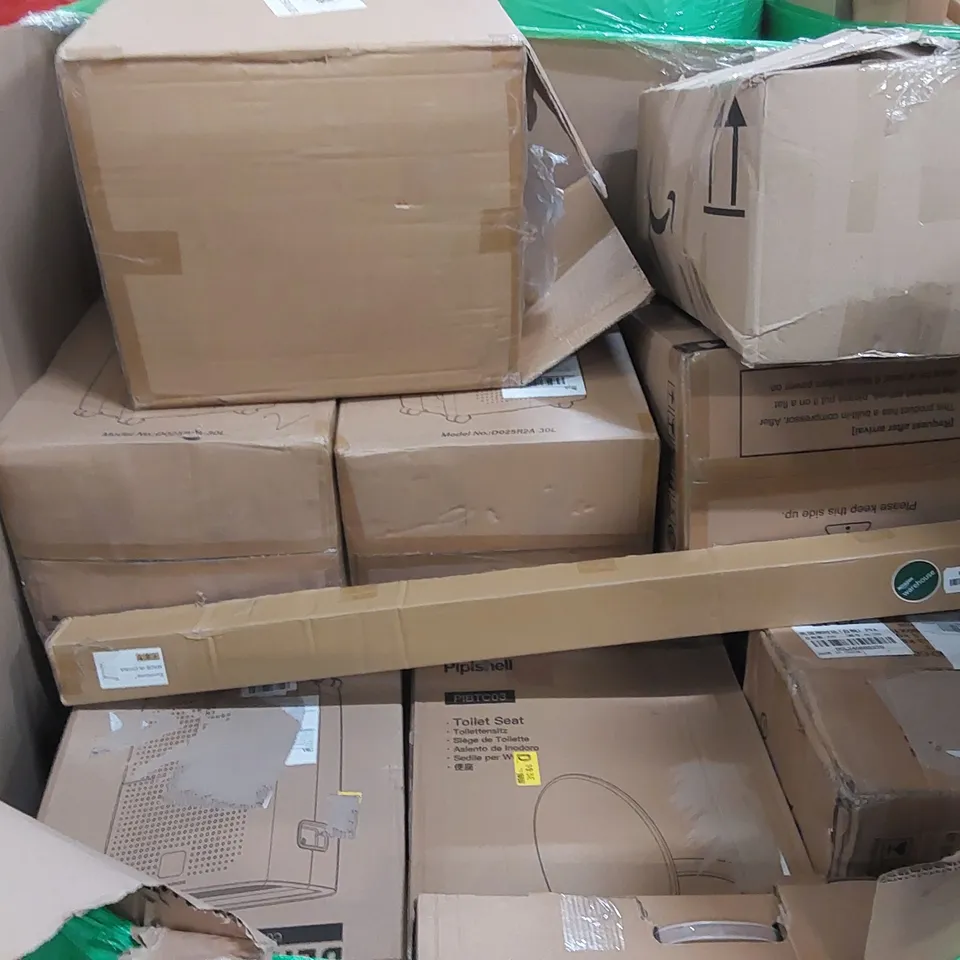 PALLET OF ASSORTED CONSUMER PRODUCTS TO INCLUDE: DEHUMIDIFIERS, PRAM, MATTRESS TOPPER, BABY PLAY MAT, TOILET SEAT ECT