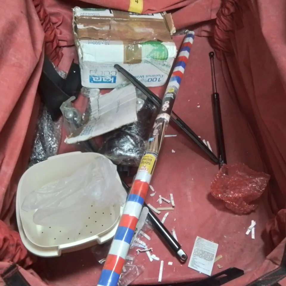 LOT OF ASSORTED AUTO AND VEHICLE PARTS TO INCLUDE AIR FILTERS, PARK TOOLS HBH-2 AND VEHICLE SEAT COVER