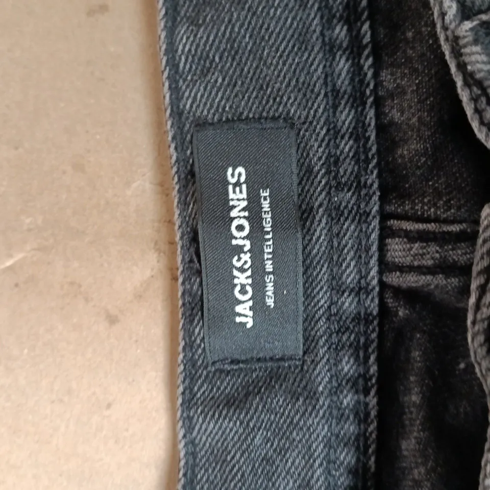JACK & JONES JEANS INTELLIGENCE – RELAXED CHRIS DENIM JEANS, MEN