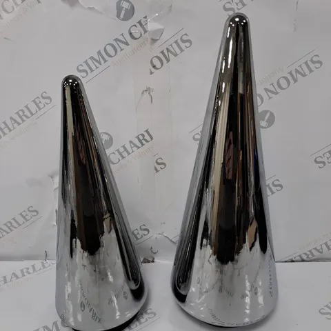 BOXED KELLY HOPPEN SET OF 2 INDOOR/OUTDOOR PRELIT GLASS DECOR - REFLECTIVE CONES