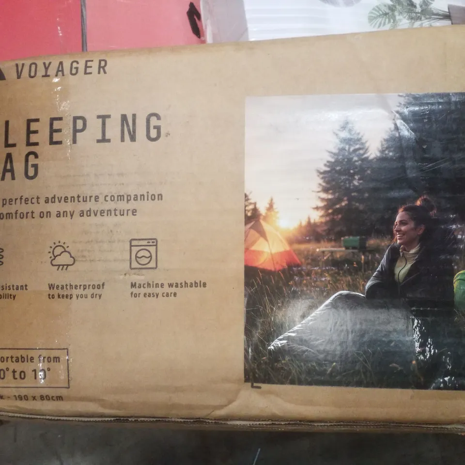 BOXED VOYAGER SLEEPING BAG - BLACK