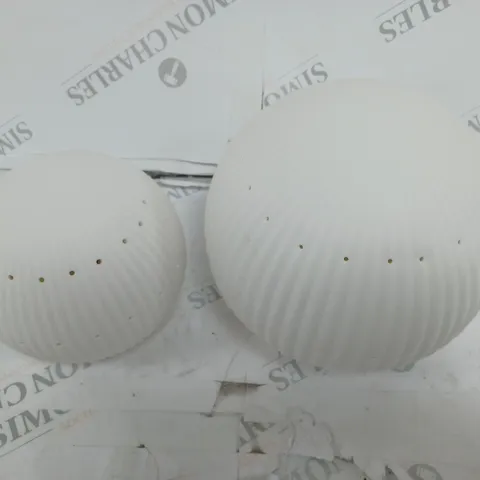 KELLY HOPPEN SET OF 2 LARGE CERAMIC LIGHT UP ORNAMENTS