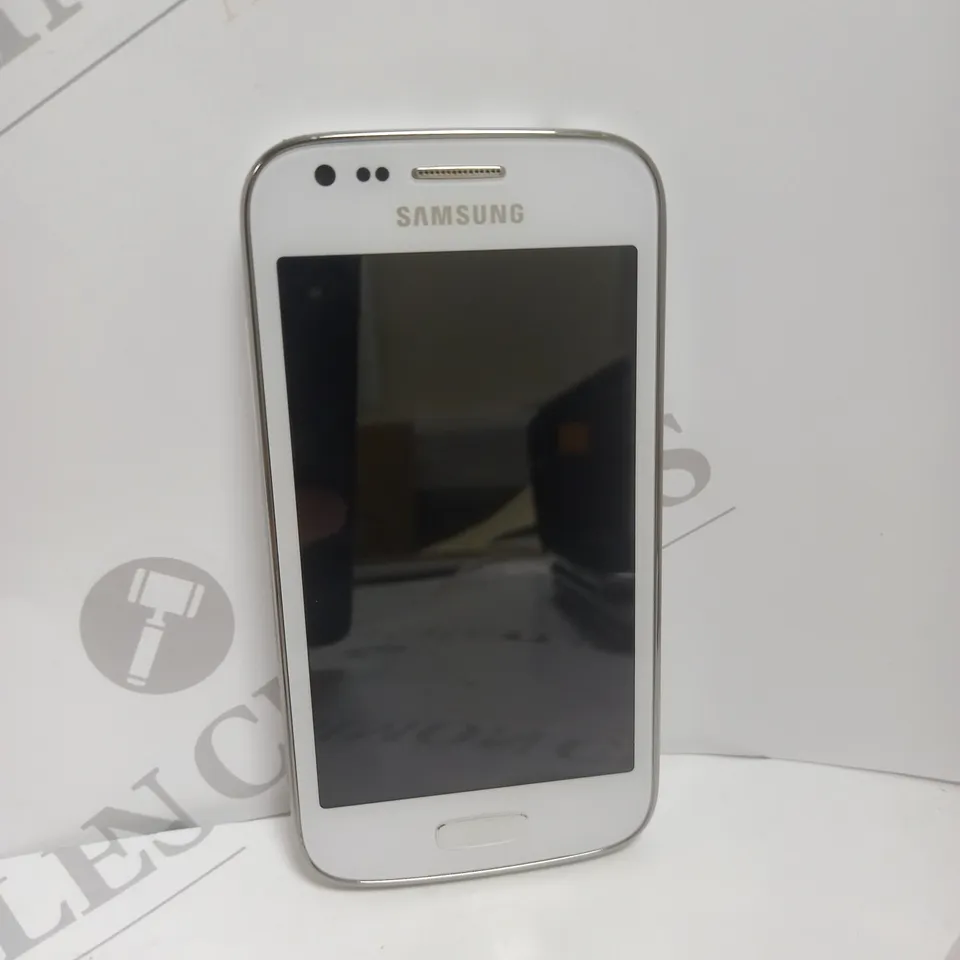 SAMSUNG GALAXY ACE 3 (GT-S7275R)