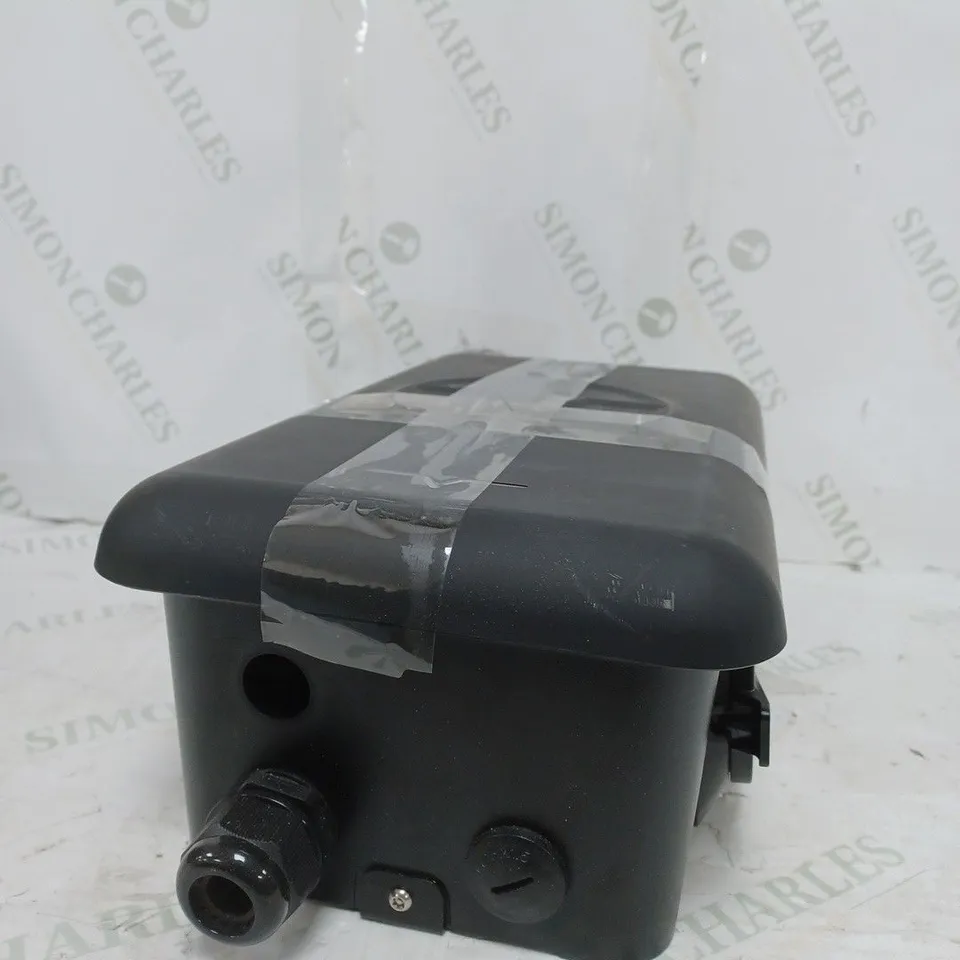 EUROPEAN STANDARD AC POWER SUPPLY SOCKET 5-CORE 32A