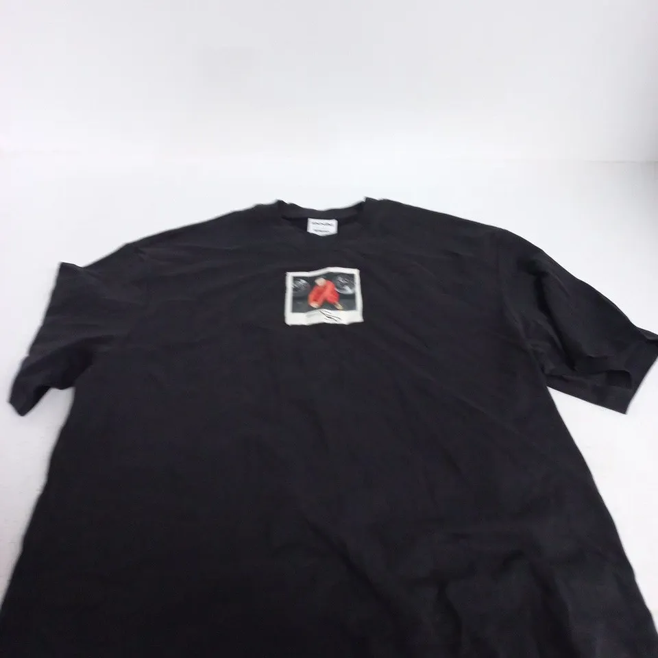 BERSHKA EMINEM T-SHIRT - S