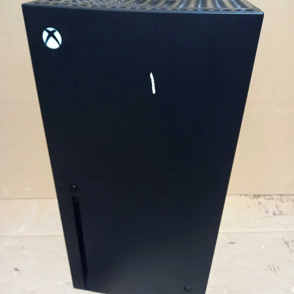 XBOX SERIES X THEMED MINI FRIDGE	