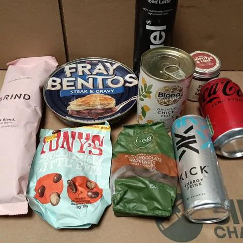 APPROXIMATELY 12 ASSORTED FOOD AND DRINKS ITEMS TO INCLUDE - FRAY BENTOS , COCOCOLA AND HUEL