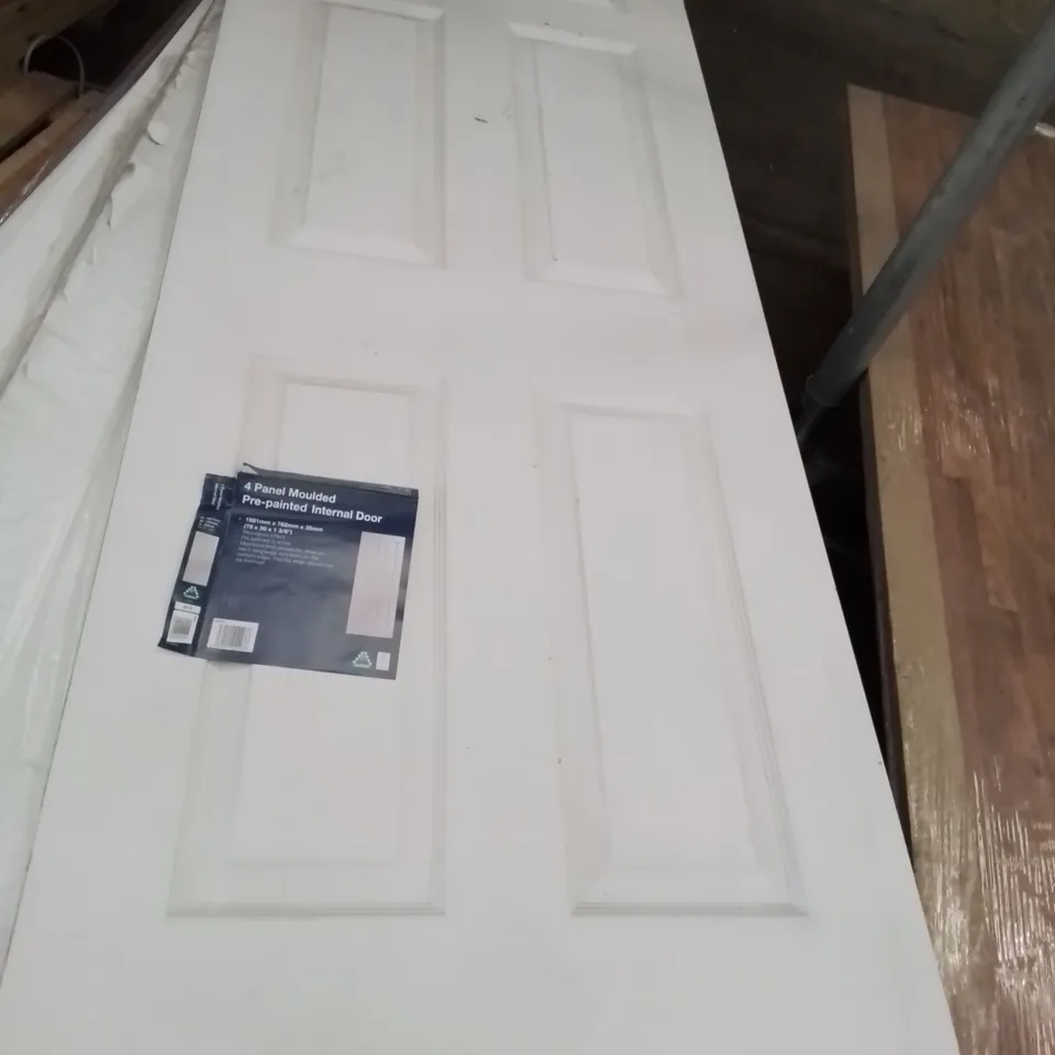 FOUR PANEL MOULDED PRE-PAINTED WOODGRAIN EFFECT INTERNAL DOOR 1981 × 762 × 35mm