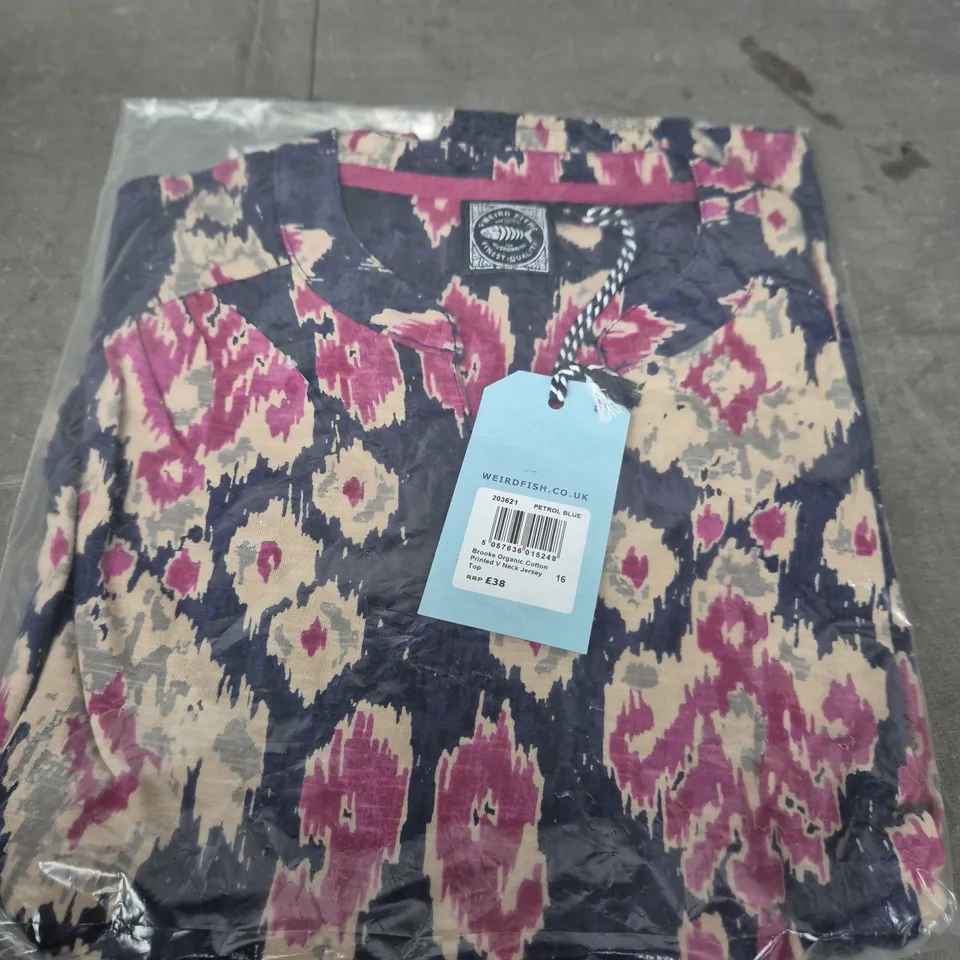 WEIRD FISH BROOKE ORGANIC COTTON PRINTED V‑NECK JERSEY TOP – UK 16, PETROL BLUE