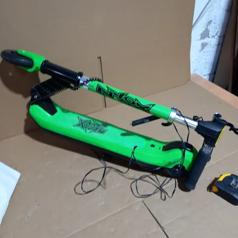XOO ELEMENT ELECTRIC SCOOTER GREEN