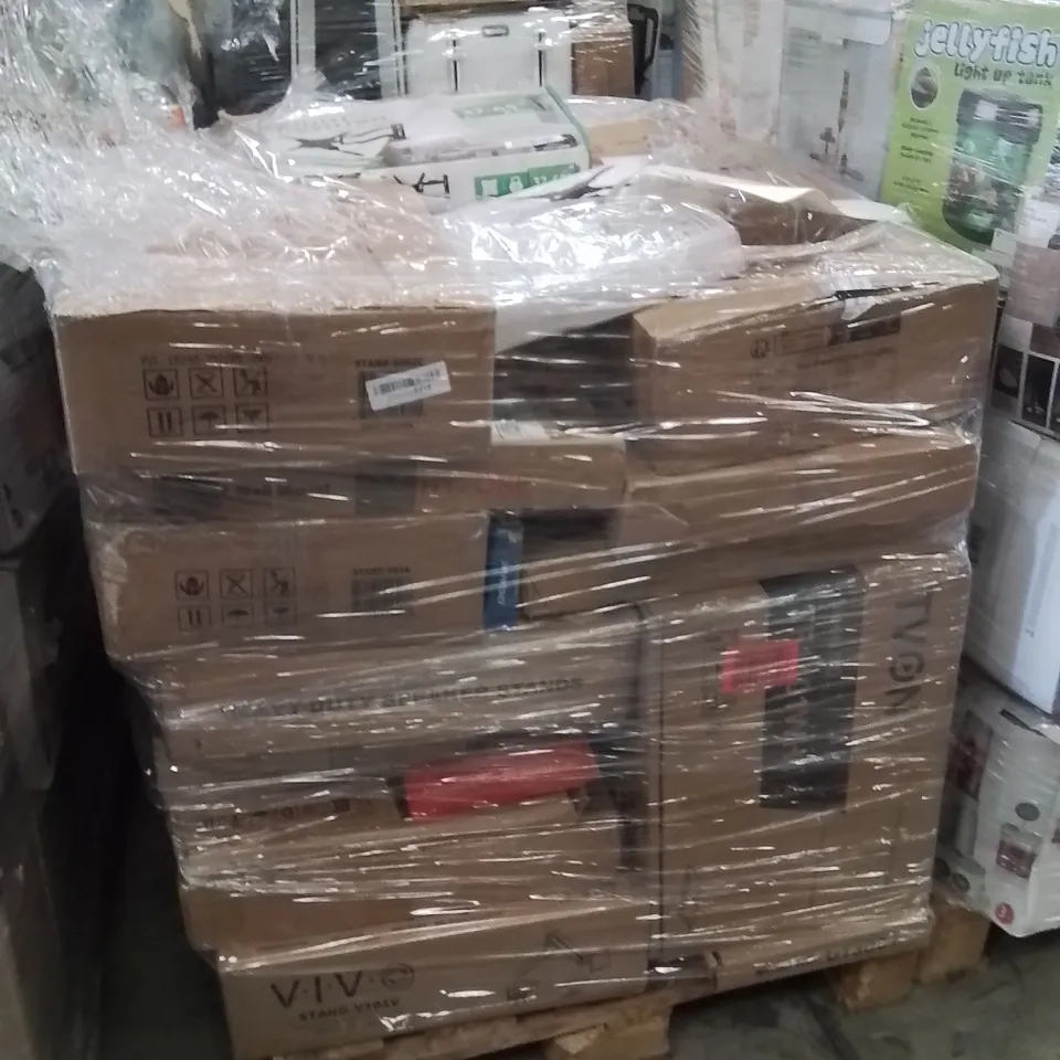 PALLET CONTAINING A LARGE QUANTITY OF WALL MOUNTED BRACKETS