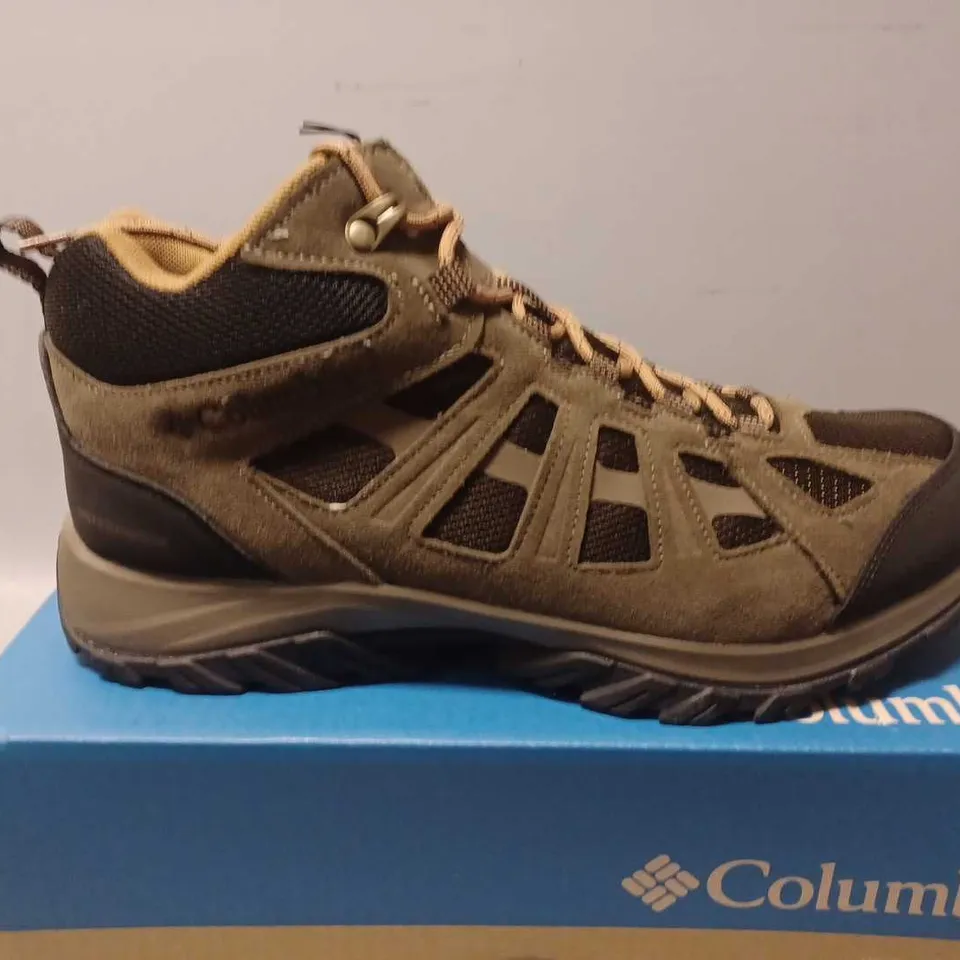 BOXED COLUMBIA MEN'S REDMOND III MID WATERPROOF HIKING SHOES - UK 10.5