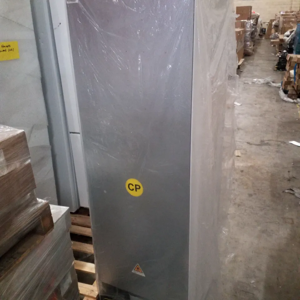 39L UPRIGHT FRIDGE 