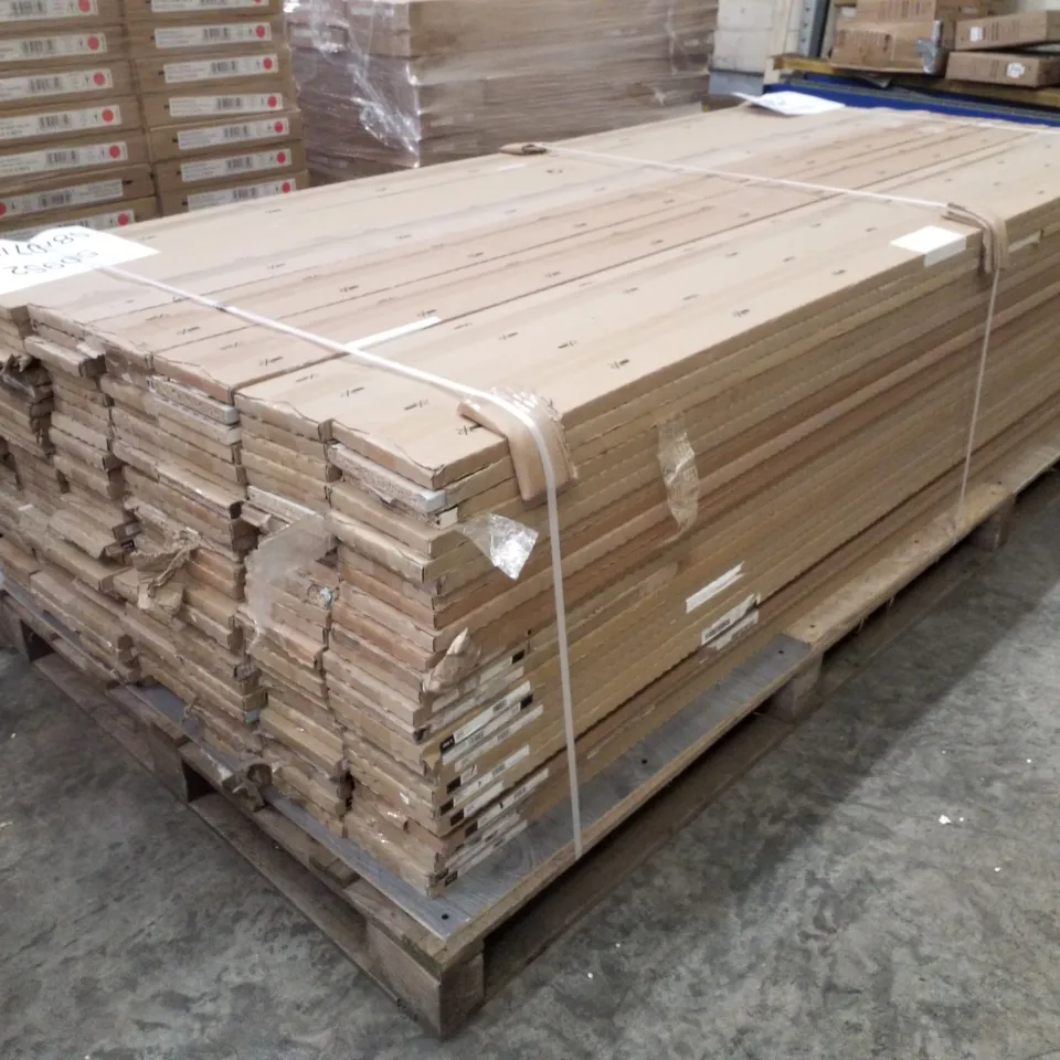 PALLET CONTAINING APPROXIMATELY 168 ASSORTED 2400M PLINTHS