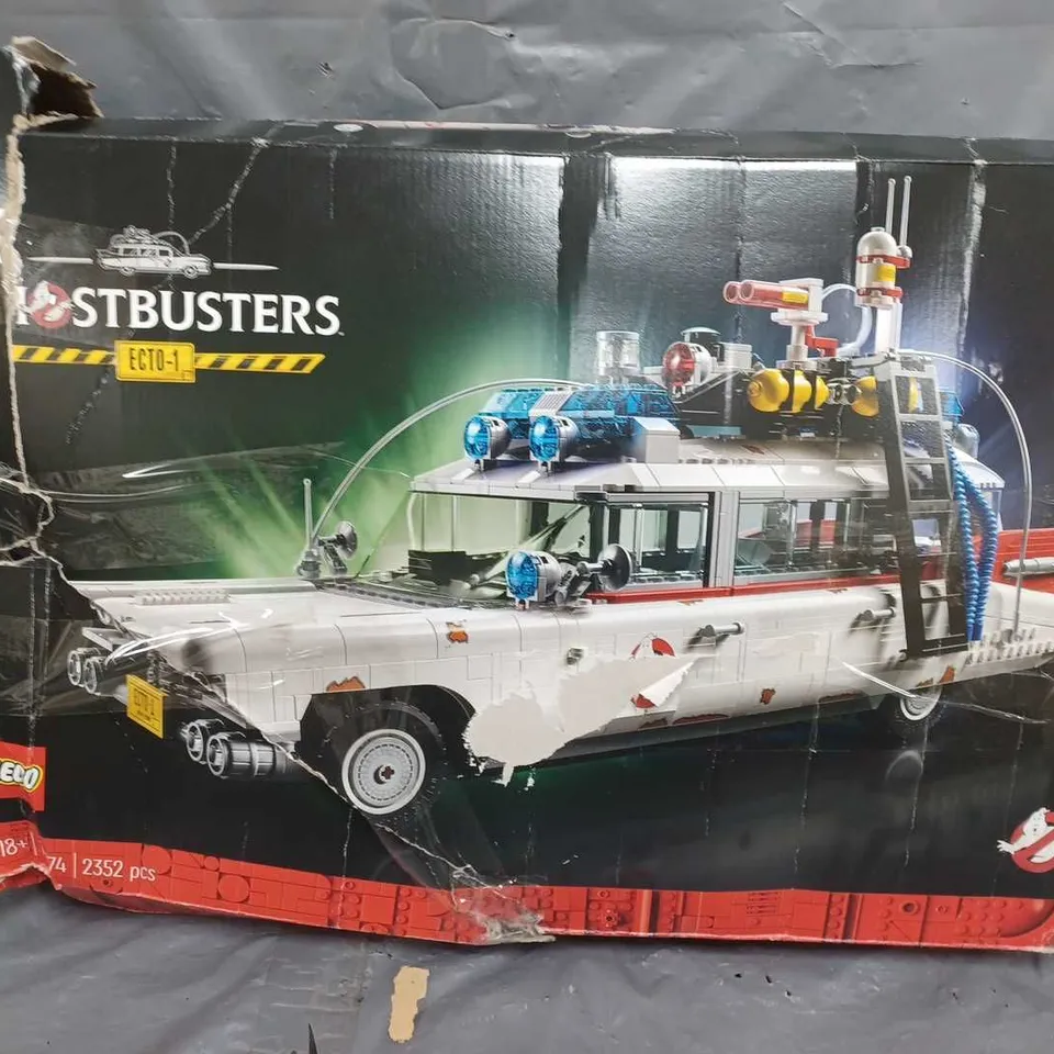 BOXED LEGO GHOSTBUSTERS ECTO-1 10274 RRP £179.99