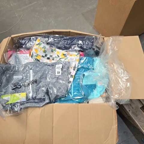 LOT OF APPROXIMATELY 37 ASSORTED BRAND NEW REGATTA AND DARE2BE CLOTHING ITEMS