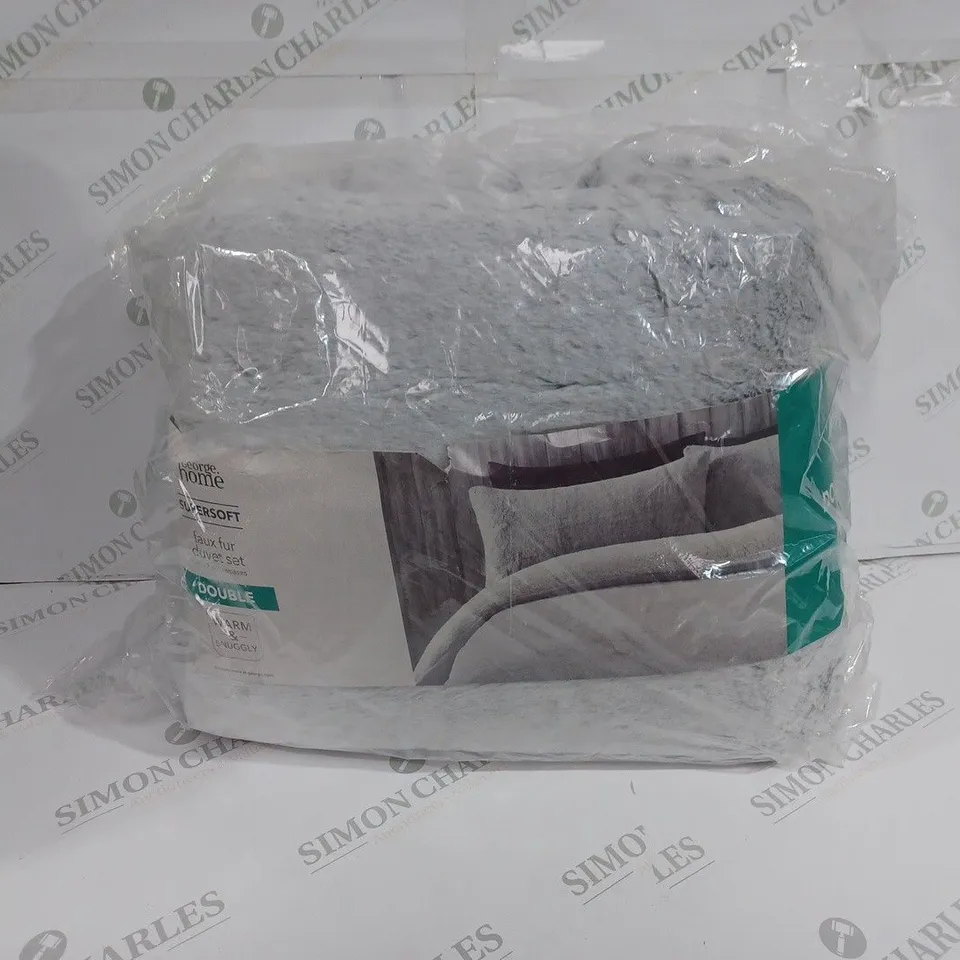 BRAND NEW GEORGE HOME FAUX FUR DUVET SET - DOUBLE 
