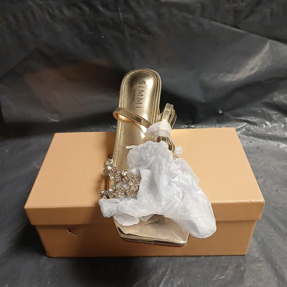 SIMMI LONDON GOLD EMBELLISHED HIGH-HEELED SANDALS – SIZE 5