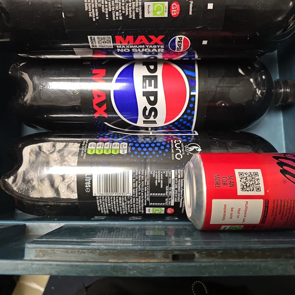 APPROXIMATELY 5 ASSORTED DRINKS ITEMS TO INCLUDE - PEPSI MAX , COCA COLA ZERO SUGAR CHERRY 