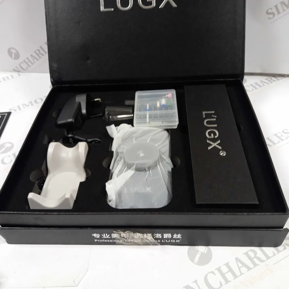 L'UGX PROFESSIONAL NAIL ART BOXED 