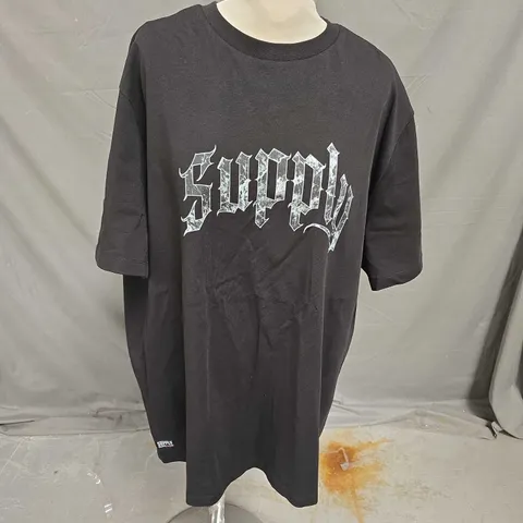 SUPPLY & DEMAND GRAPHIC TSHIRT IN BLACK SIZE XL