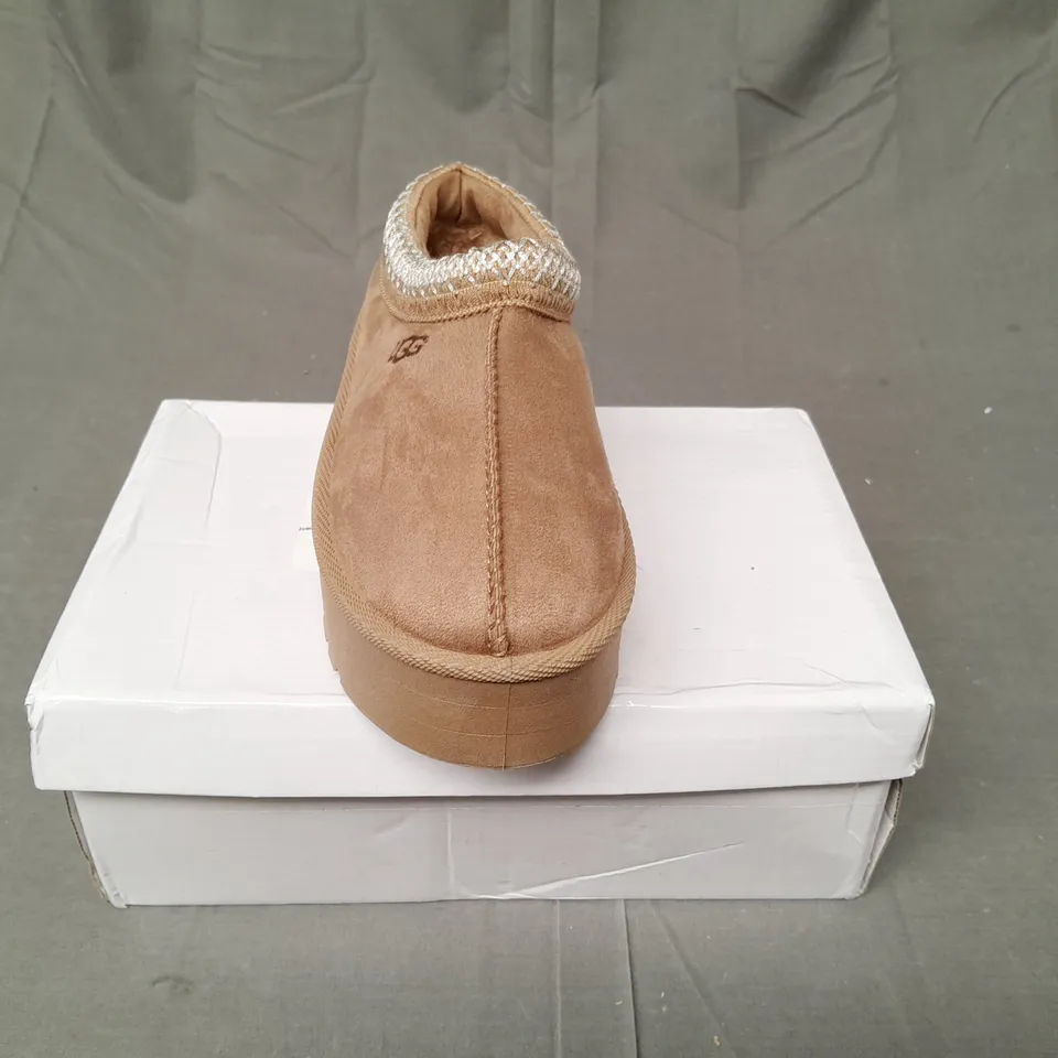 BOXED PAIR OF UGG SLIP ON SHOES IN LIGHT BROWN SIZE EU 36