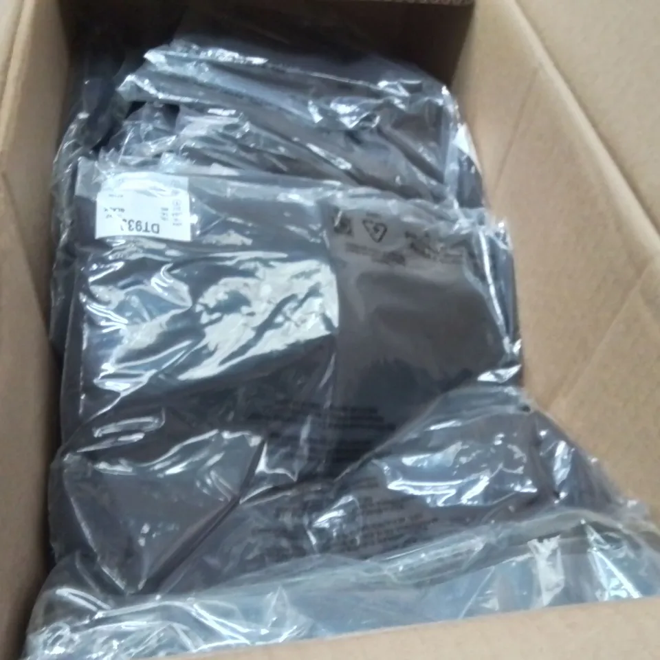 BOXED BRAND NEW APPROXIMATELY 16 CAPSULE TAPERED TROUSERS BLACK SIZE 18L