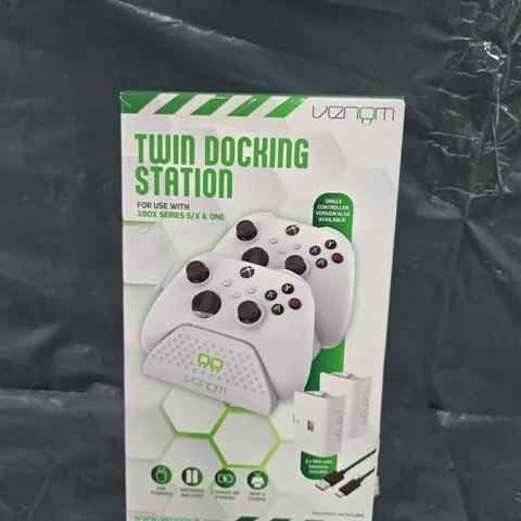 VENOM TWIN DOCKING STATION