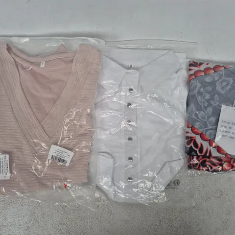 APPROXIMATELY 20 ASSORTED CLOTHING AND FASHION PRODUCTS IN VARIOUS STYLES AND SIZES - COLLECTION ONLY