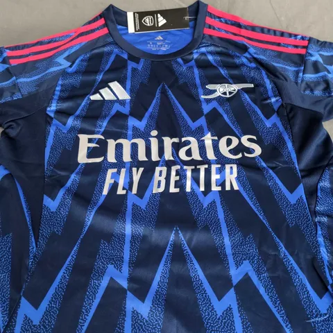 ARSENAL FC AWAY SHIRT - SIZE SMALL