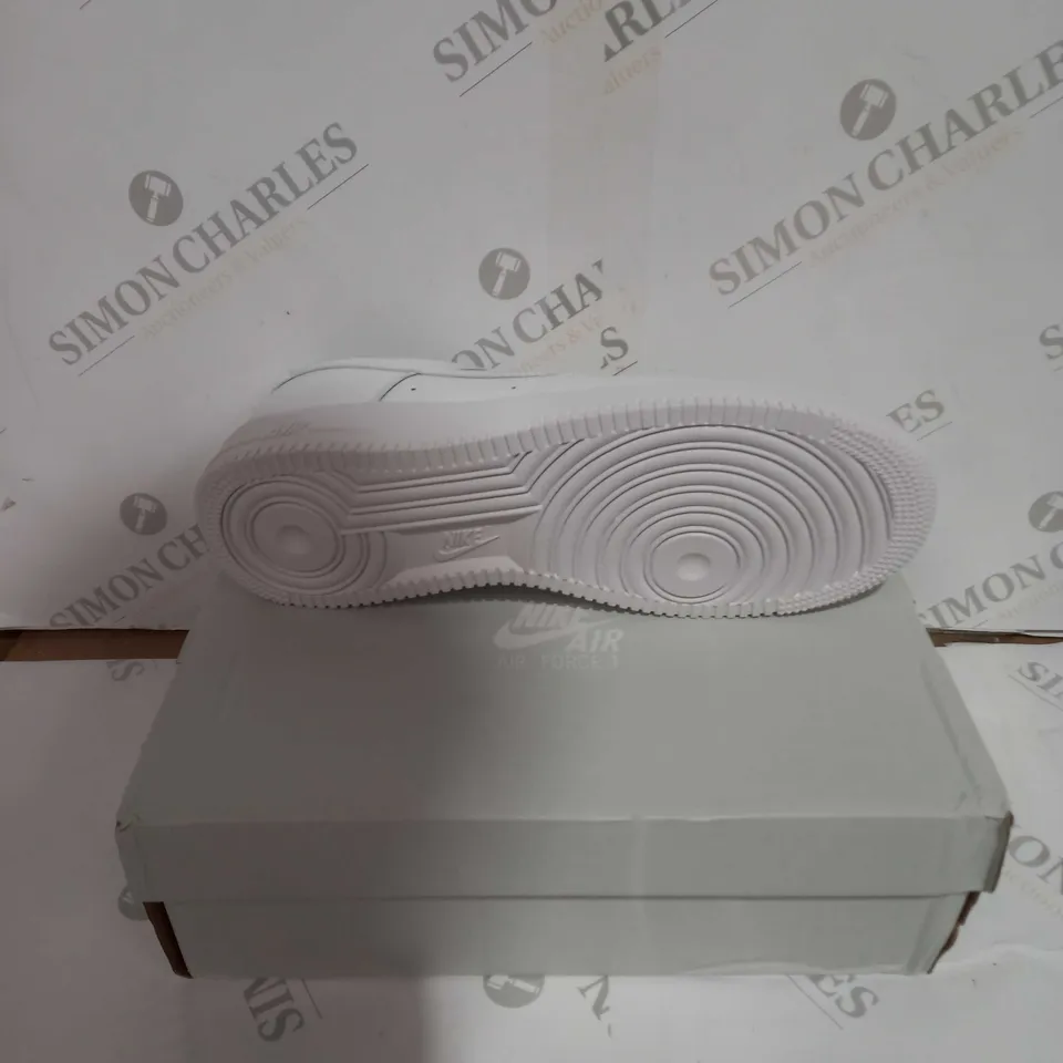 BOXED PAIR OF NIKE WHITE AIR FORCE ONES SIZE 5.5