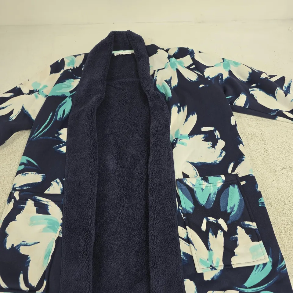 CAROLE HOCHMAN WOMEN'S HACCI BONDED SHERPA CARDIGAN – NAVY FLORAL, SIZE S