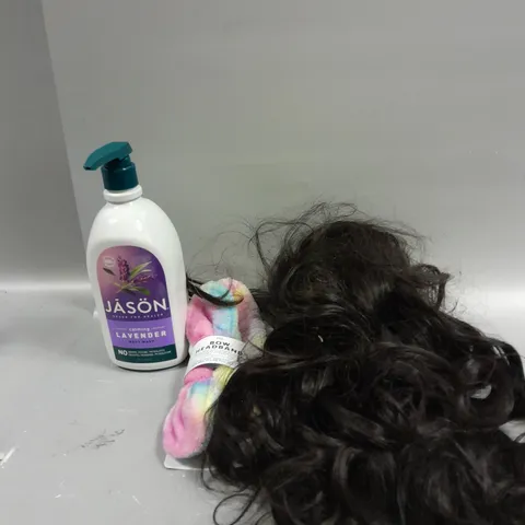 APPROXIMATELY 15 ASSORTED COSMETICS AND BEAUTY ITEMS TO INCLUDE JASON, BOW HEADBAND AND WIGS