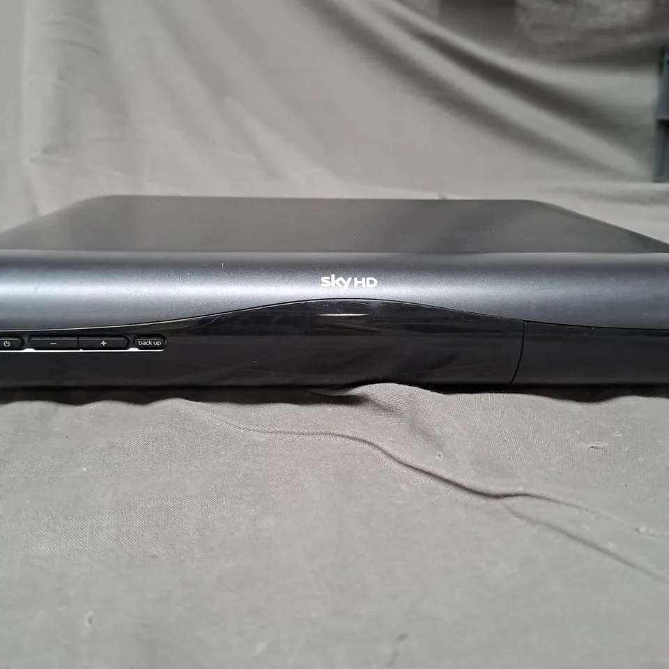 SKY HD TV BOX